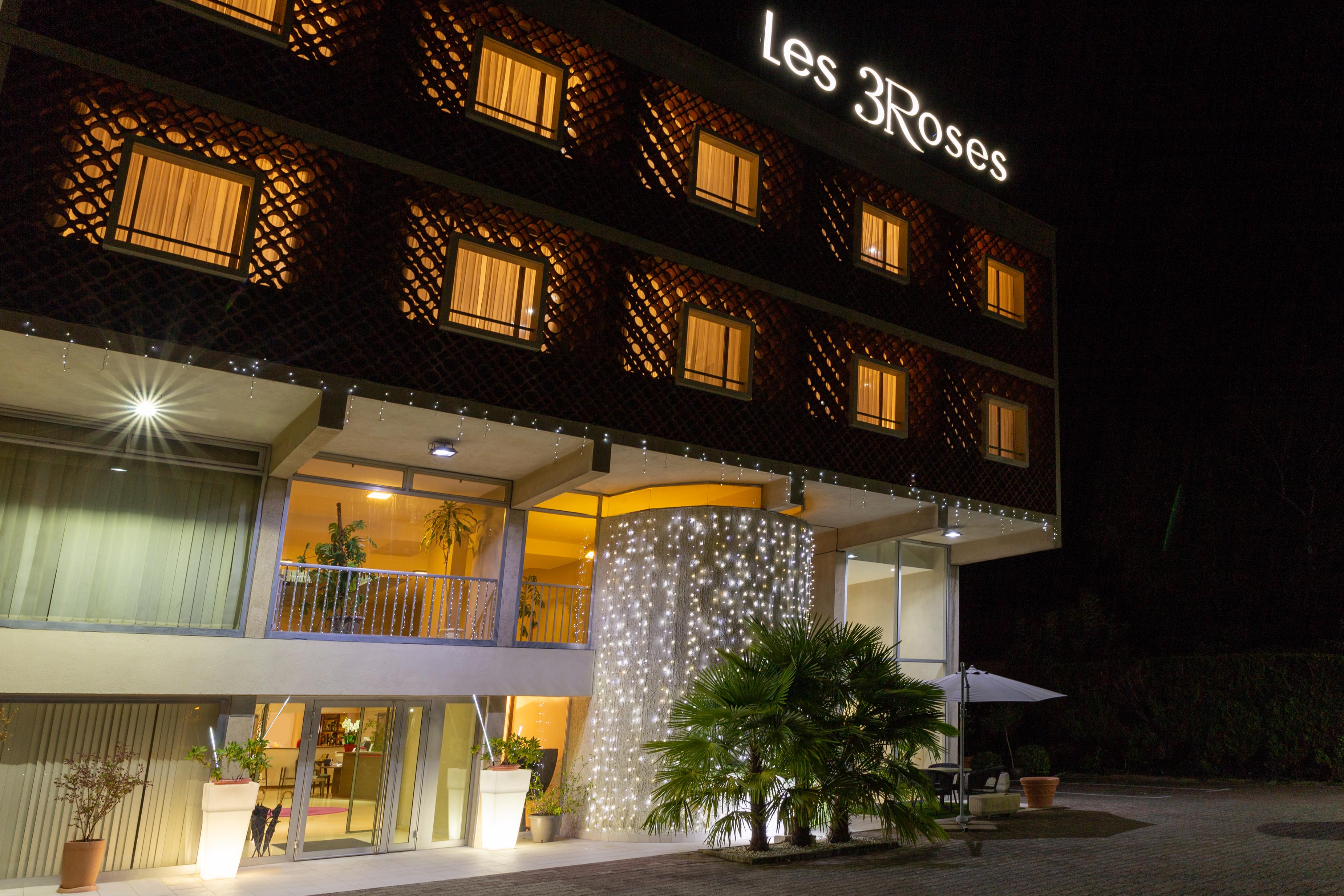 Hotel Les Trois Roses, Meylan Grenoble The Originals Boutique Exterior foto